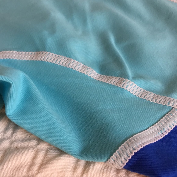 NRS hydrosilk short sleeve rash guard - Picture 4 of 5